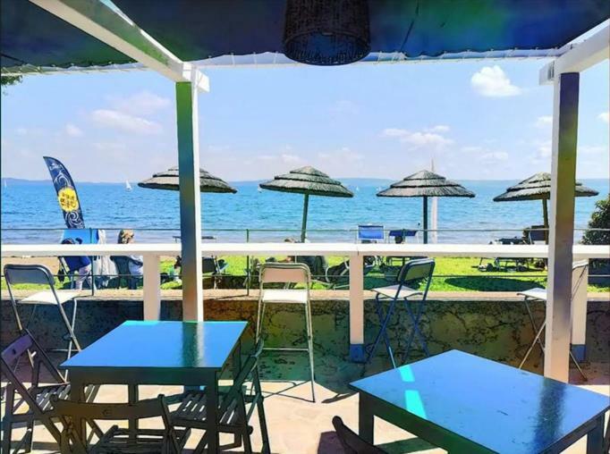 Verde Blu Lakefront Boutique Holiday Apartments 트레비나노로마노 외부 사진